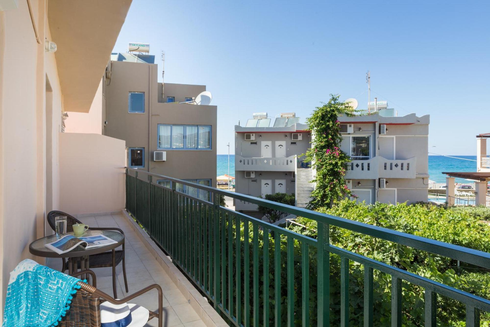 Anemi Blue Apt, Suitable Up To 4, Near The Beach! Rethymno Esterno foto